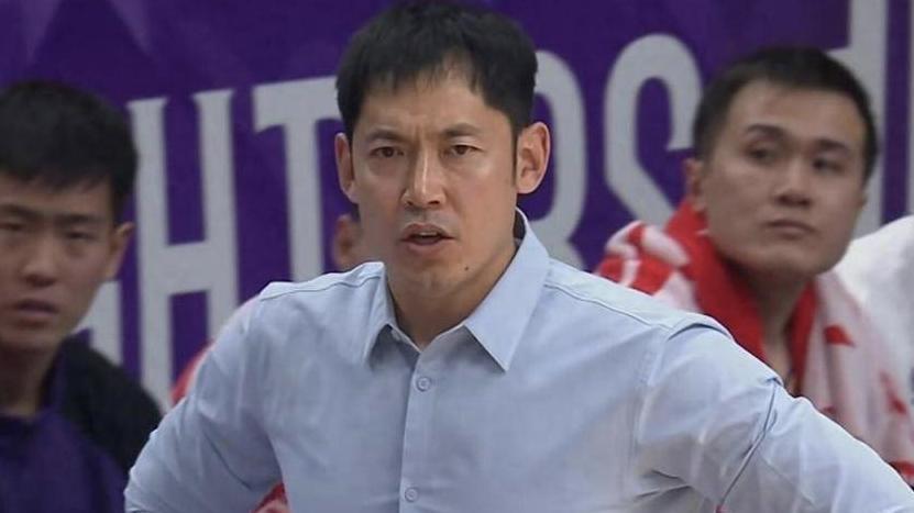 扑克牌游戏-布朗26分广厦轻取北控,连续崩盘张庆鹏下课倒计时