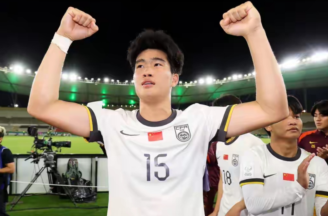 在线扑克游戏-日本4-0夺冠又1细节曝光:后卫用头封堵胡荷韬射门,中国队应学习